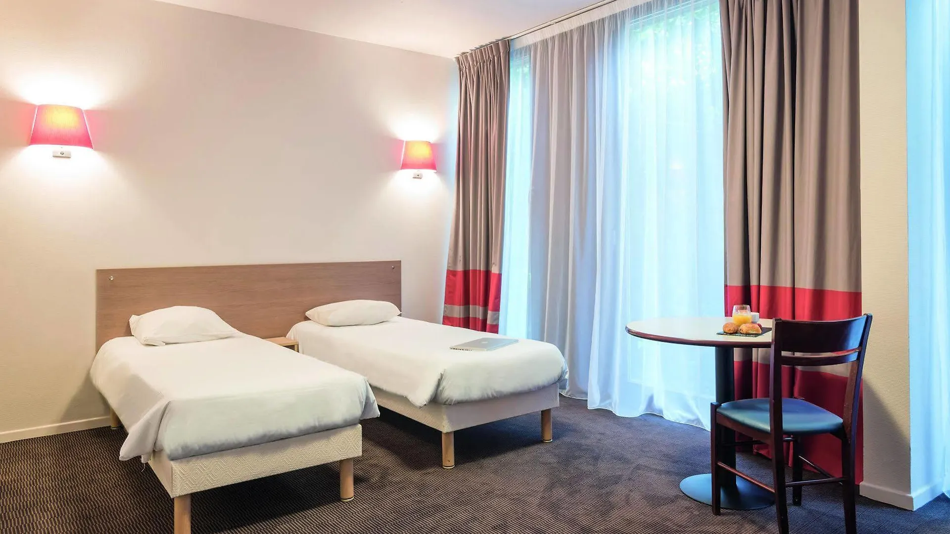 Appart'City Confort Lille Grand Palais 3*,  Fransa