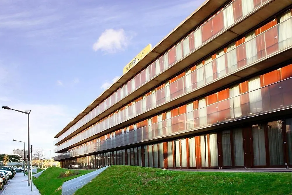 Appart'City Confort Lille Grand Palais Aparthotel