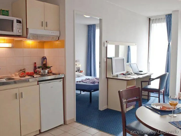 Appart'City Confort Lille Grand Palais Aparthotel